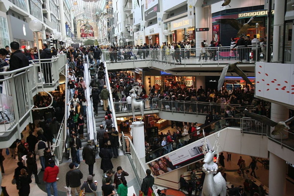 Nov-8-holiday-shopping